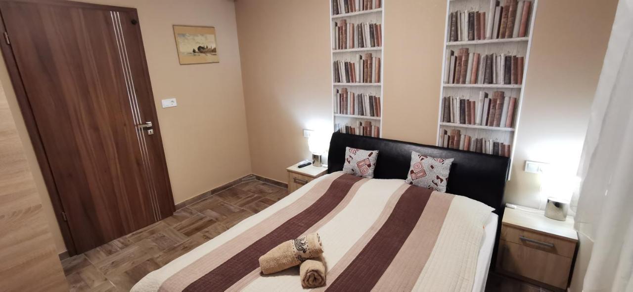 Balaton&Center Wellness Apartman Siófok Buitenkant foto