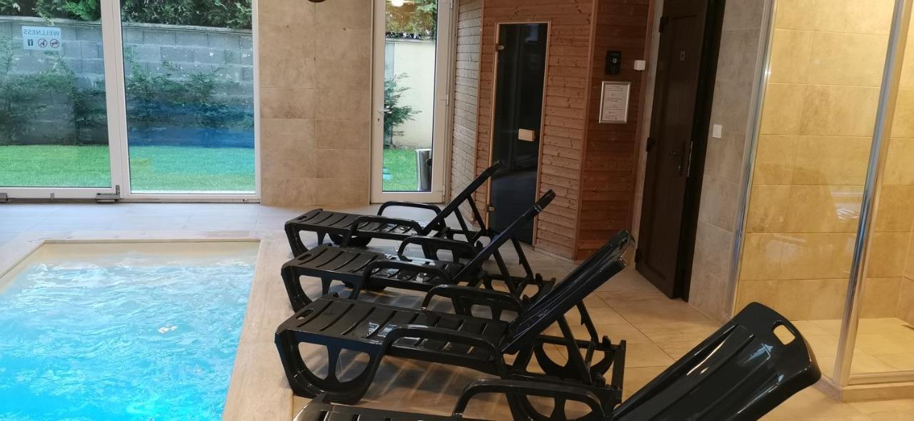 Balaton&Center Wellness Apartman Siófok Buitenkant foto